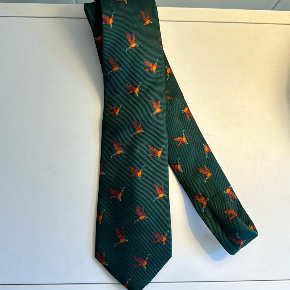 Orvis Laksen Game Tie in green duck print
